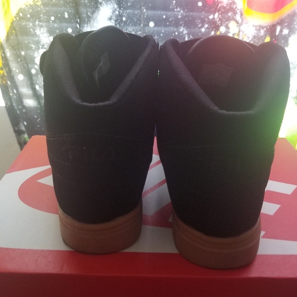 Mens Filas - Picture 2 of 3